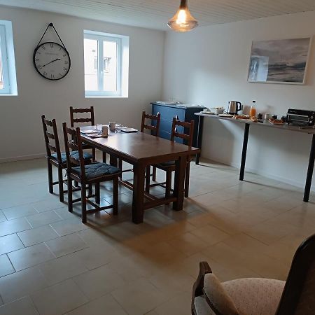 A L'Ombre Des Bois, Chambre Double Vue Jardin Neung-sur-Beuvron Kültér fotó